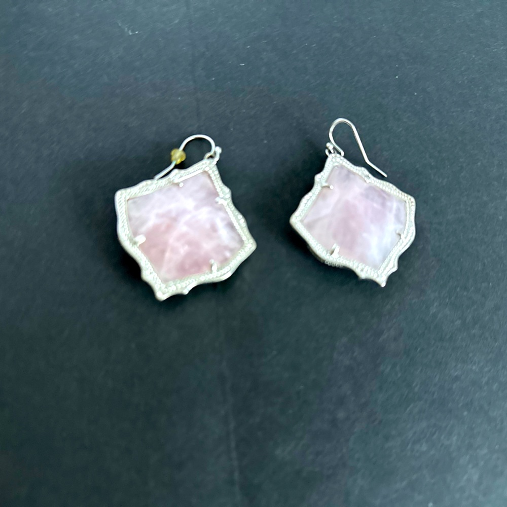 Rare Pink Kendra Scott Earrings